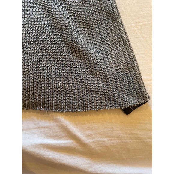 Torrid Womens Round Neck Size 5 Sweater Gray with Red Trim 60/40 Cotton/Acrylic - Picture 8 of 15